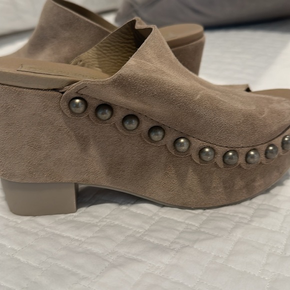 Light tan clog/mule - Picture 6 of 7